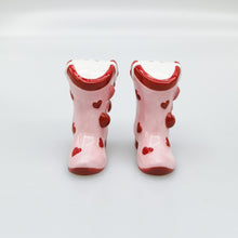 Load image into Gallery viewer, CHERRY BOOT SALT & PEPPER SET