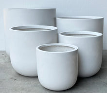 Load image into Gallery viewer, ELLIE PLANTER POT
