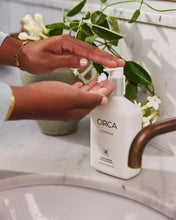 Load image into Gallery viewer, CIRCA 450ML HAND LOTION - OCEANIQUE
