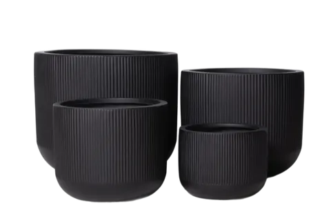 BOWEN BLACK PLANTER POT