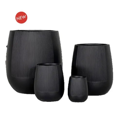 BRIAR TUB BLACK POT PLANTER
