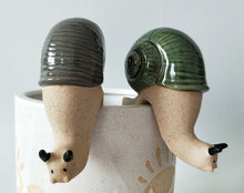 Load image into Gallery viewer, Snail Pot Hanger Grey &amp; Green 8cm H8x5x5cm
