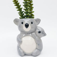 Load image into Gallery viewer, HUGGING KOALAS PLANTER POT
