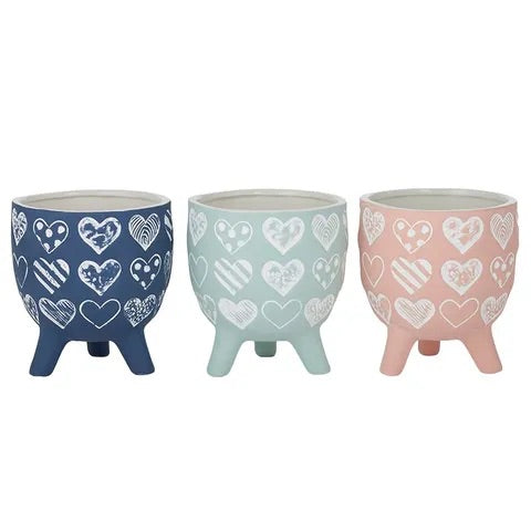 HEART CER FOOTED POT 14.5X16CM